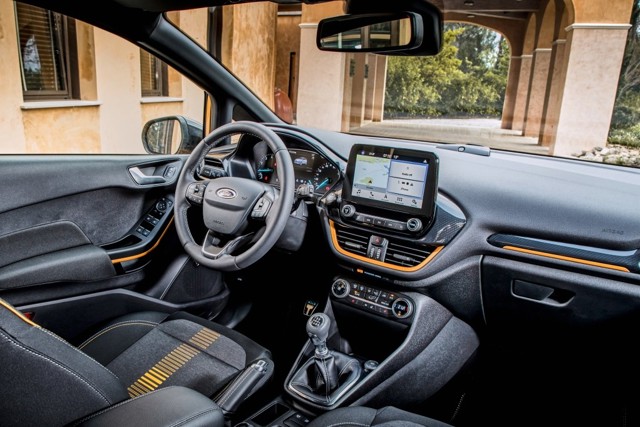 Ford Fiesta 5 Doors photo 32