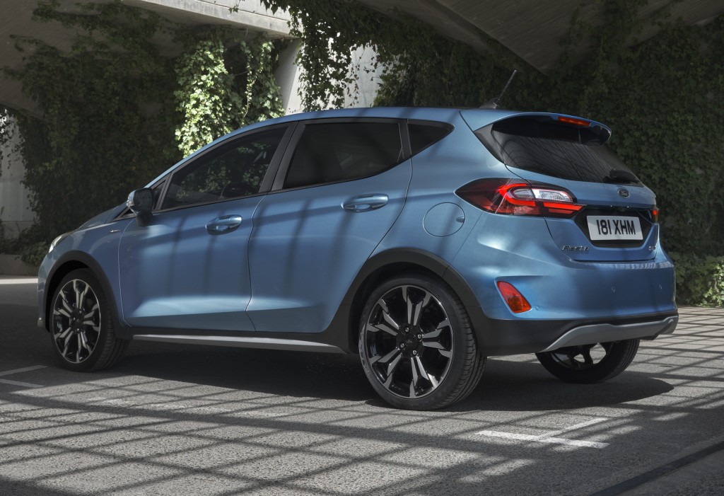 Ford Fiesta 5 Doors photo 3