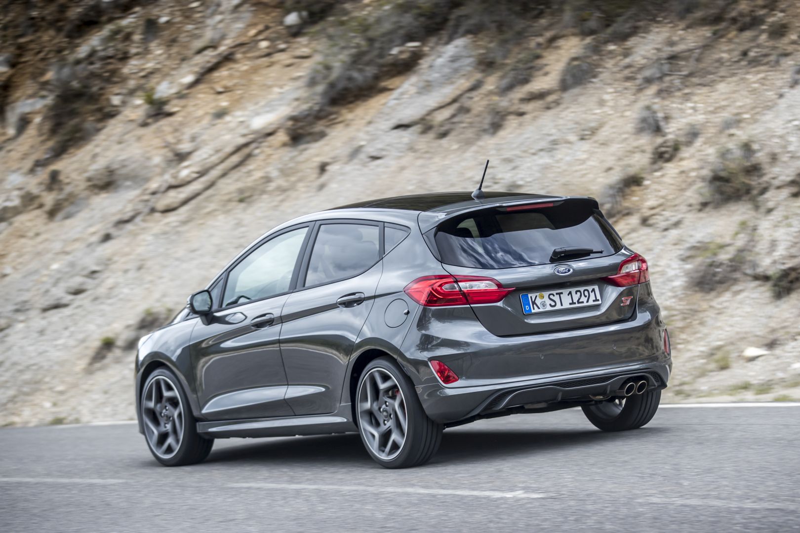 Ford Fiesta 5 Doors photo 12