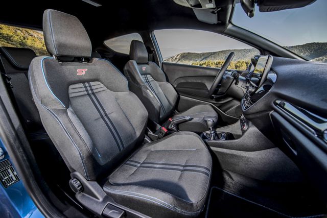 Ford Fiesta 5 Doors photo 36