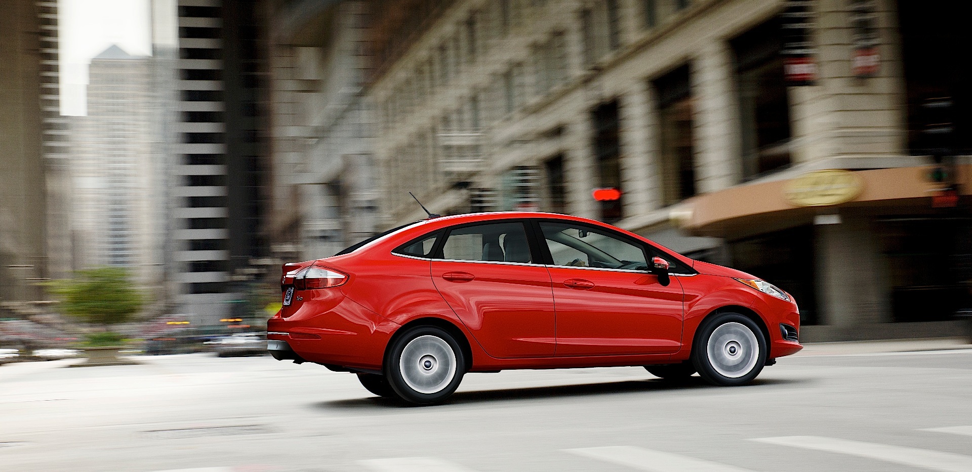 Ford Fiesta Sedan photo 7