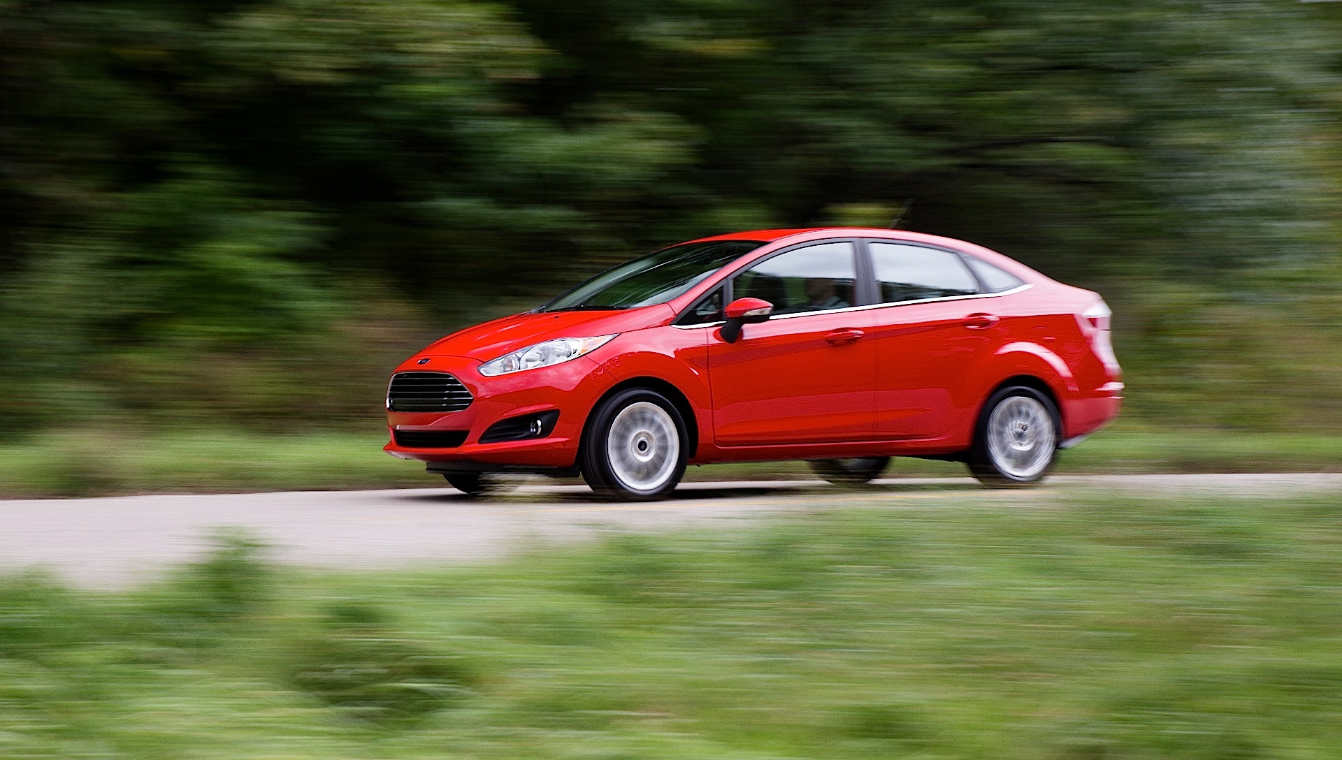 Ford Fiesta Sedan photo 10