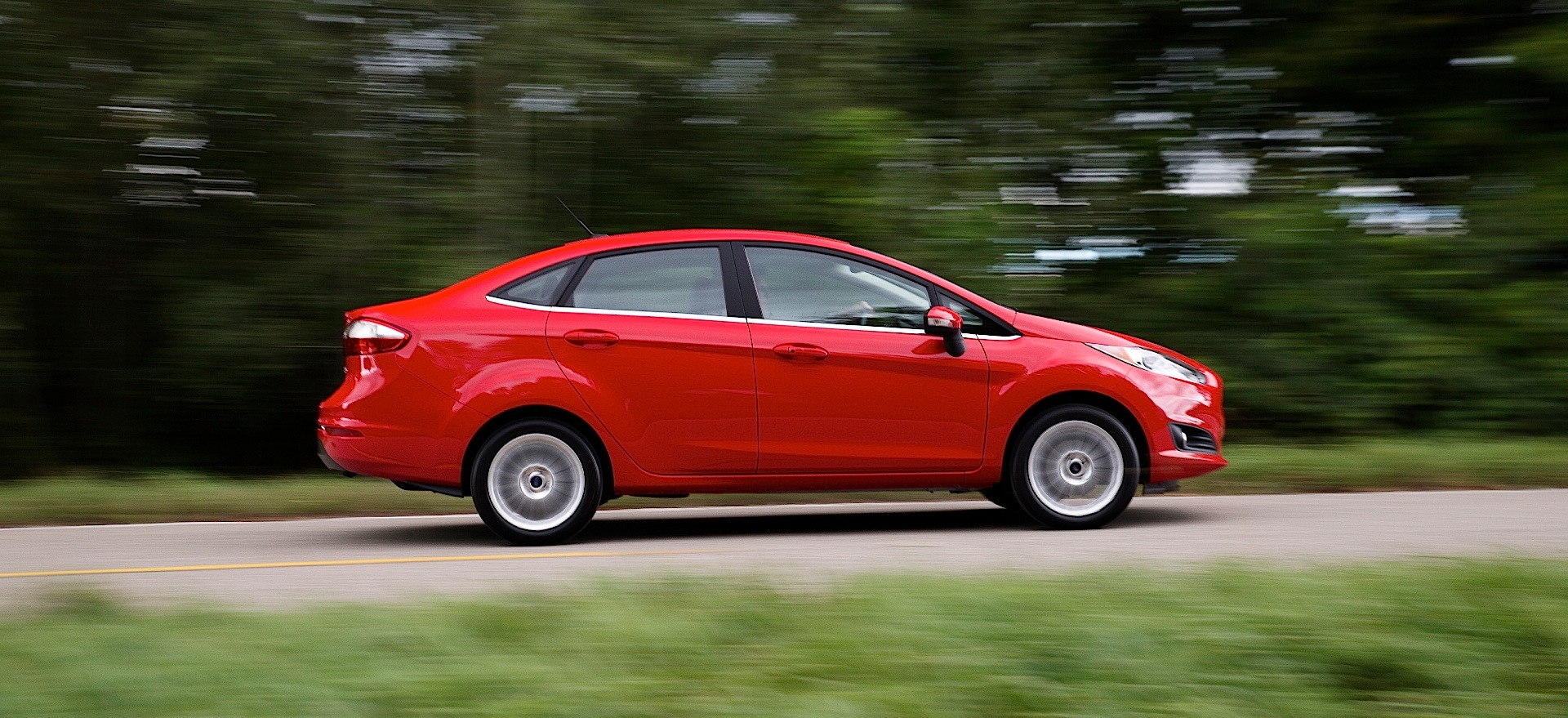 Ford Fiesta Sedan photo 17