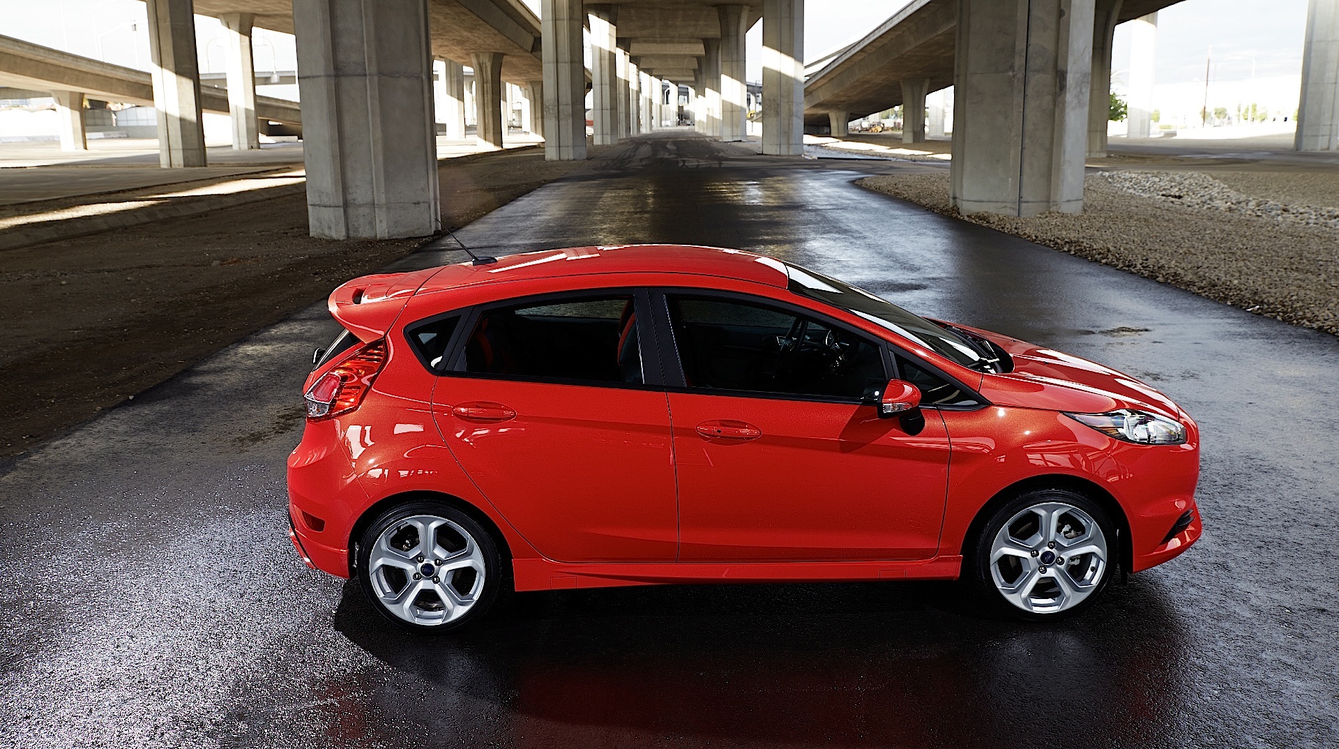 Ford Fiesta St photo 27