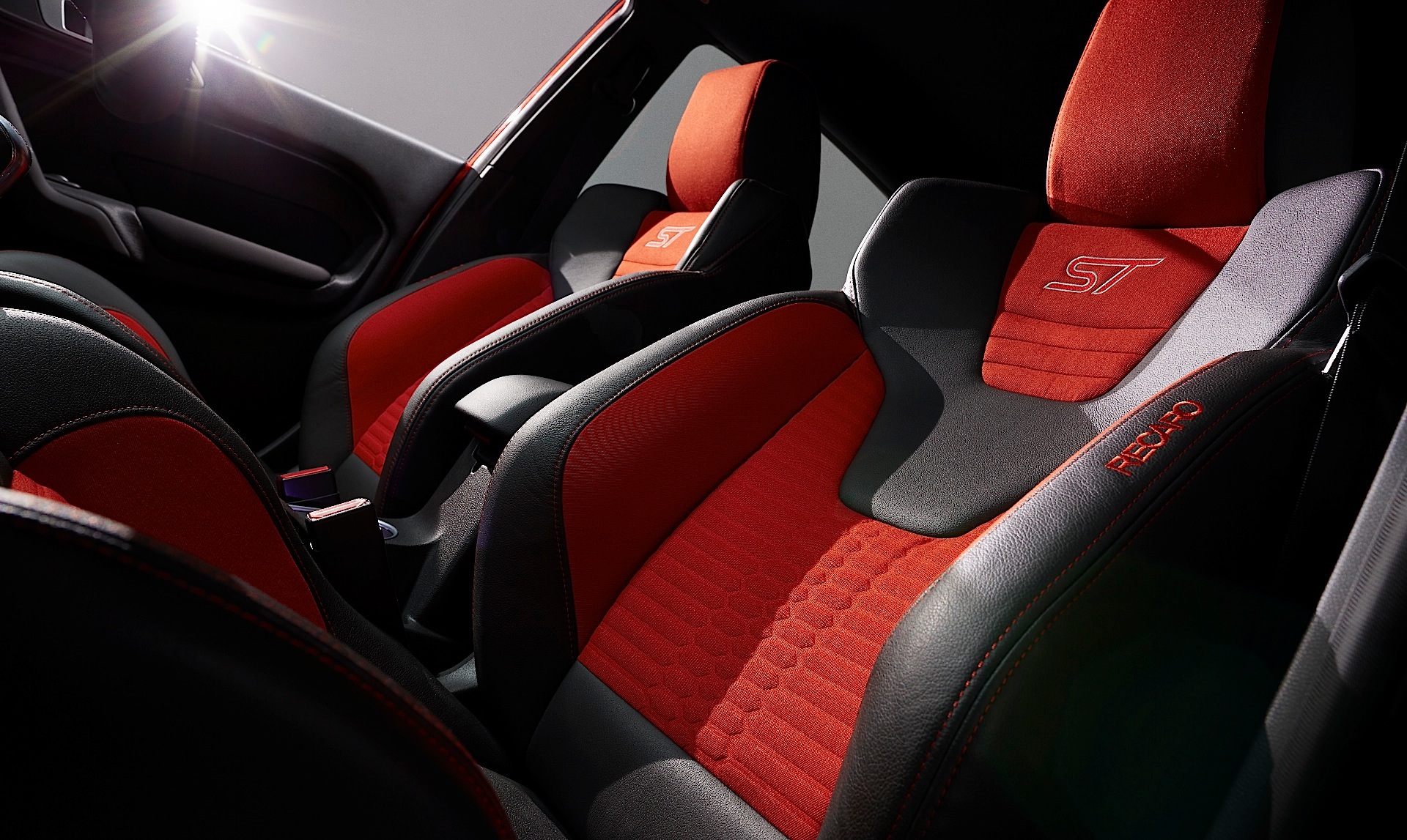 Ford Fiesta St photo 46