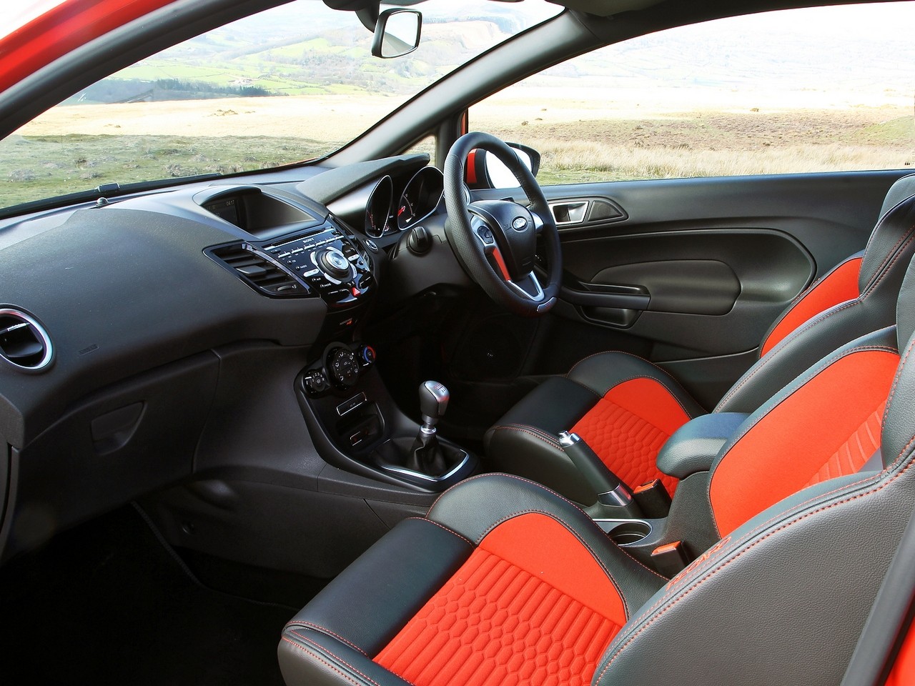 Ford Fiesta St photo 51