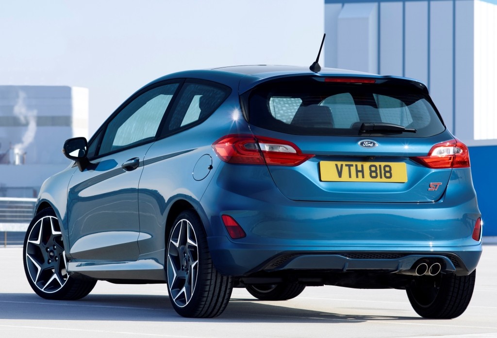 Ford Fiesta St photo 8