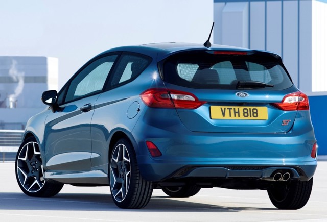 Ford Fiesta St foto 8