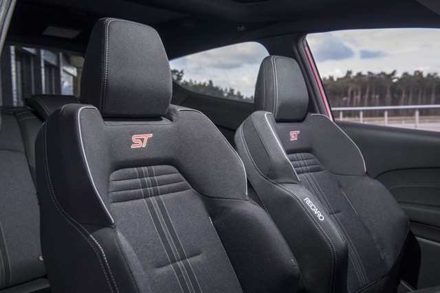 Ford Fiesta St foto 32