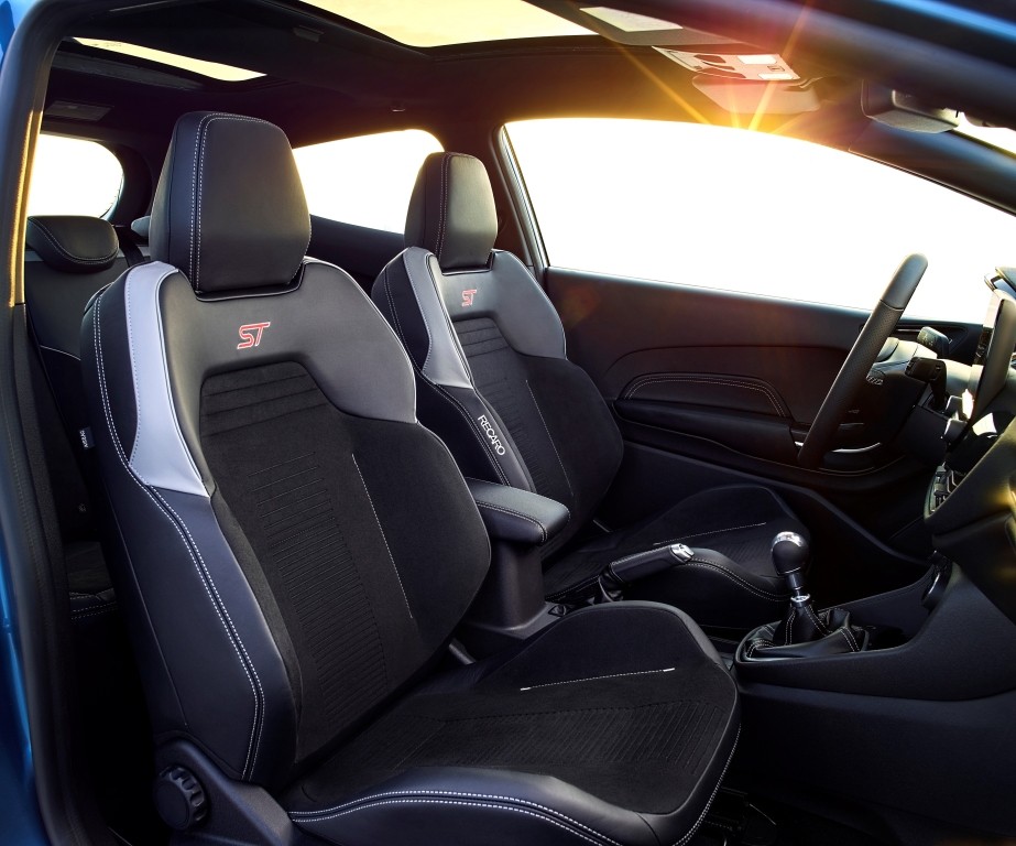 Ford Fiesta St photo 35