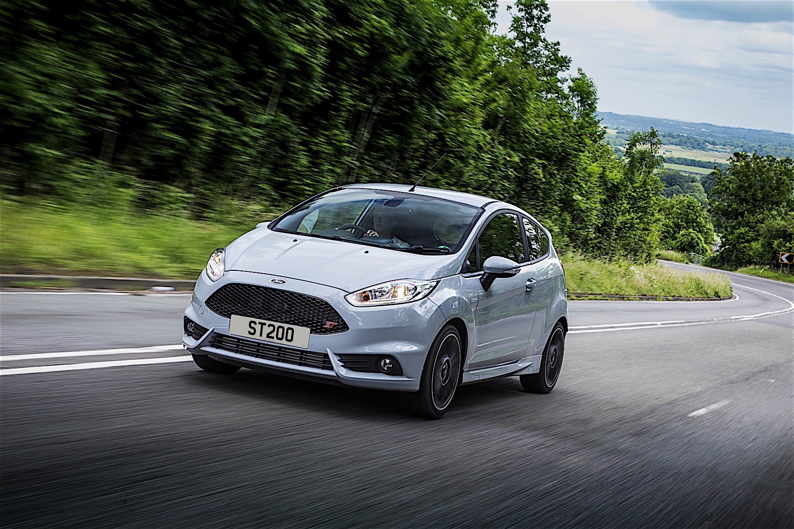 Ford Fiesta St photo 8