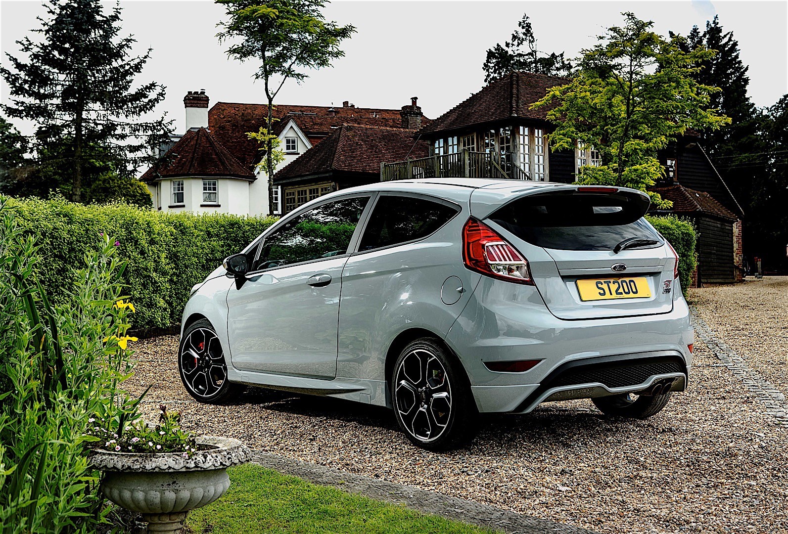 Ford Fiesta St photo 16