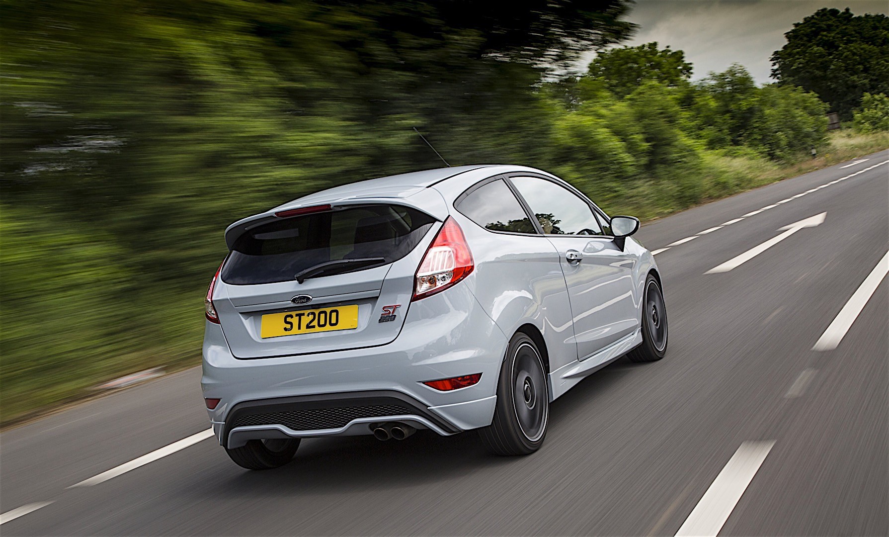 Ford Fiesta St photo 30