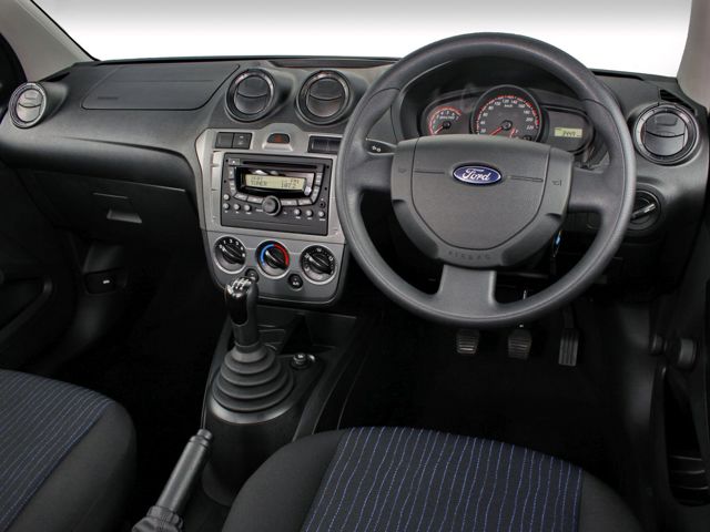 Ford Figo photo 45