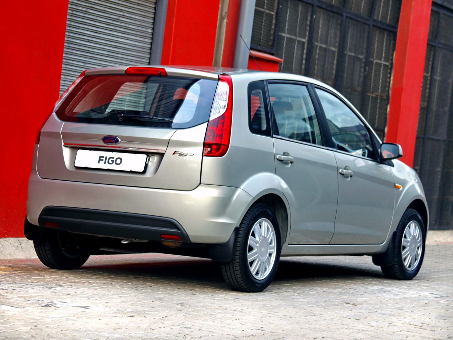 Ford Figo photo 24