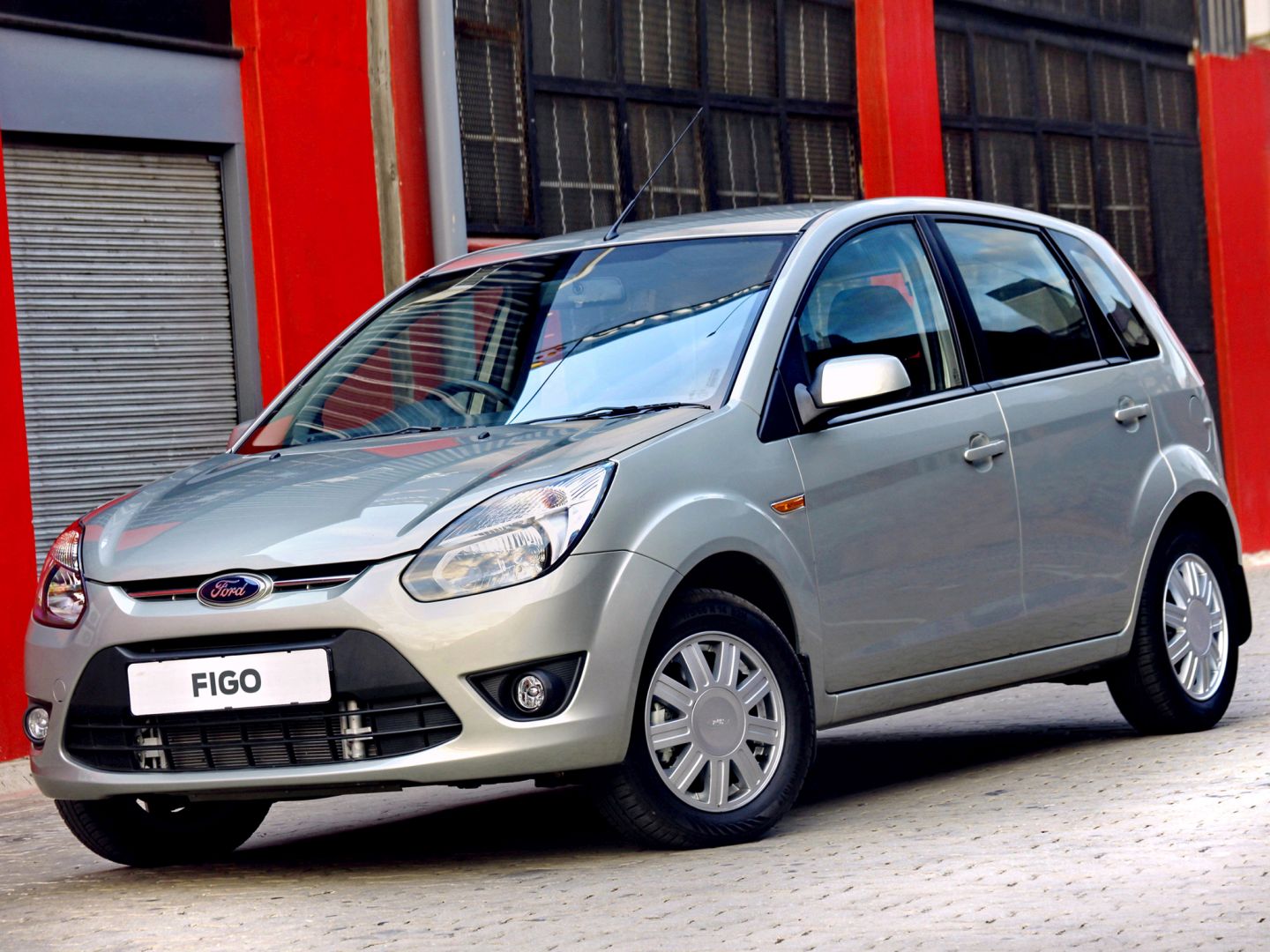 Ford Figo photo 25