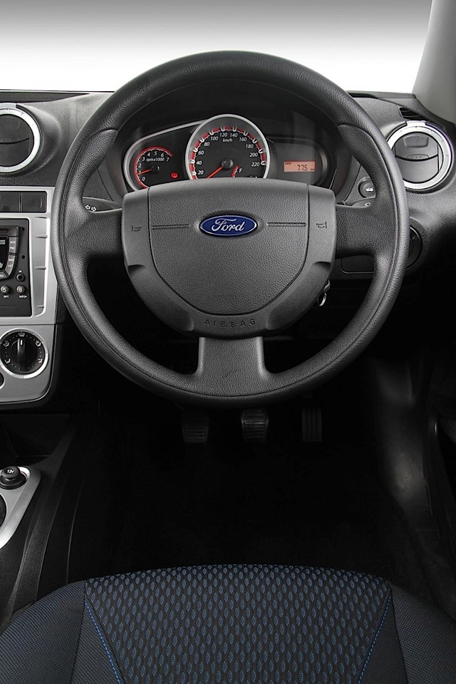 Ford Figo photo 43