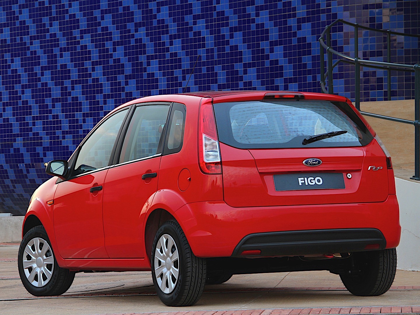 Ford Figo photo 9