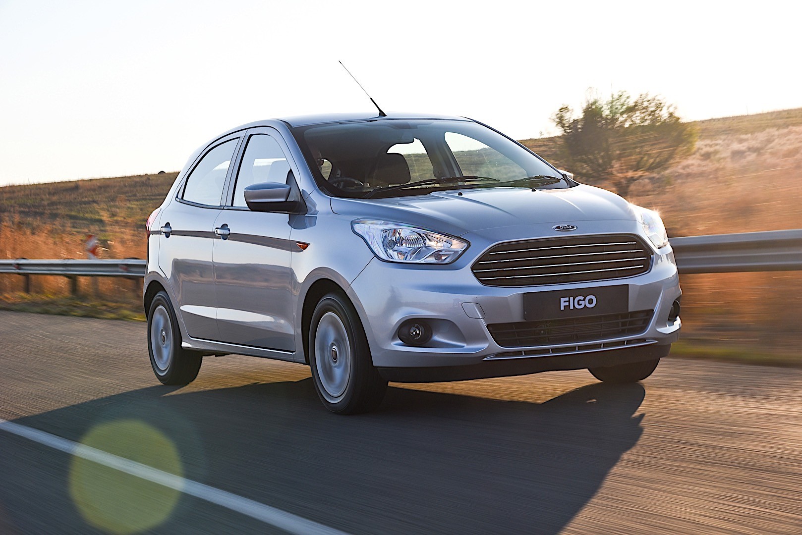 Ford Figo photo 6
