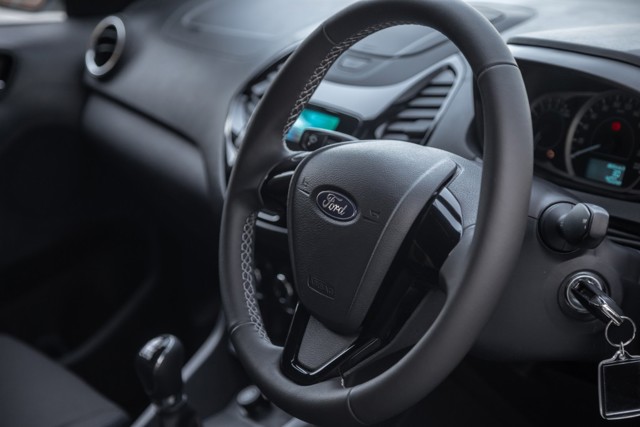 Ford Figo photo 86