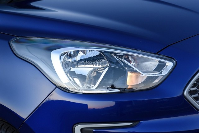 Ford Figo photo 32