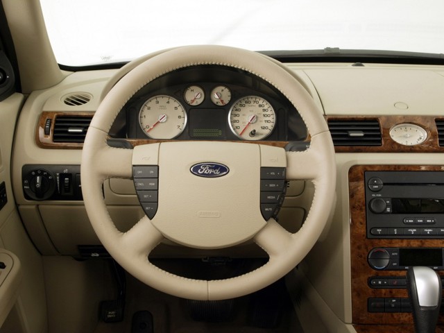 Ford Five Hundred photo 27