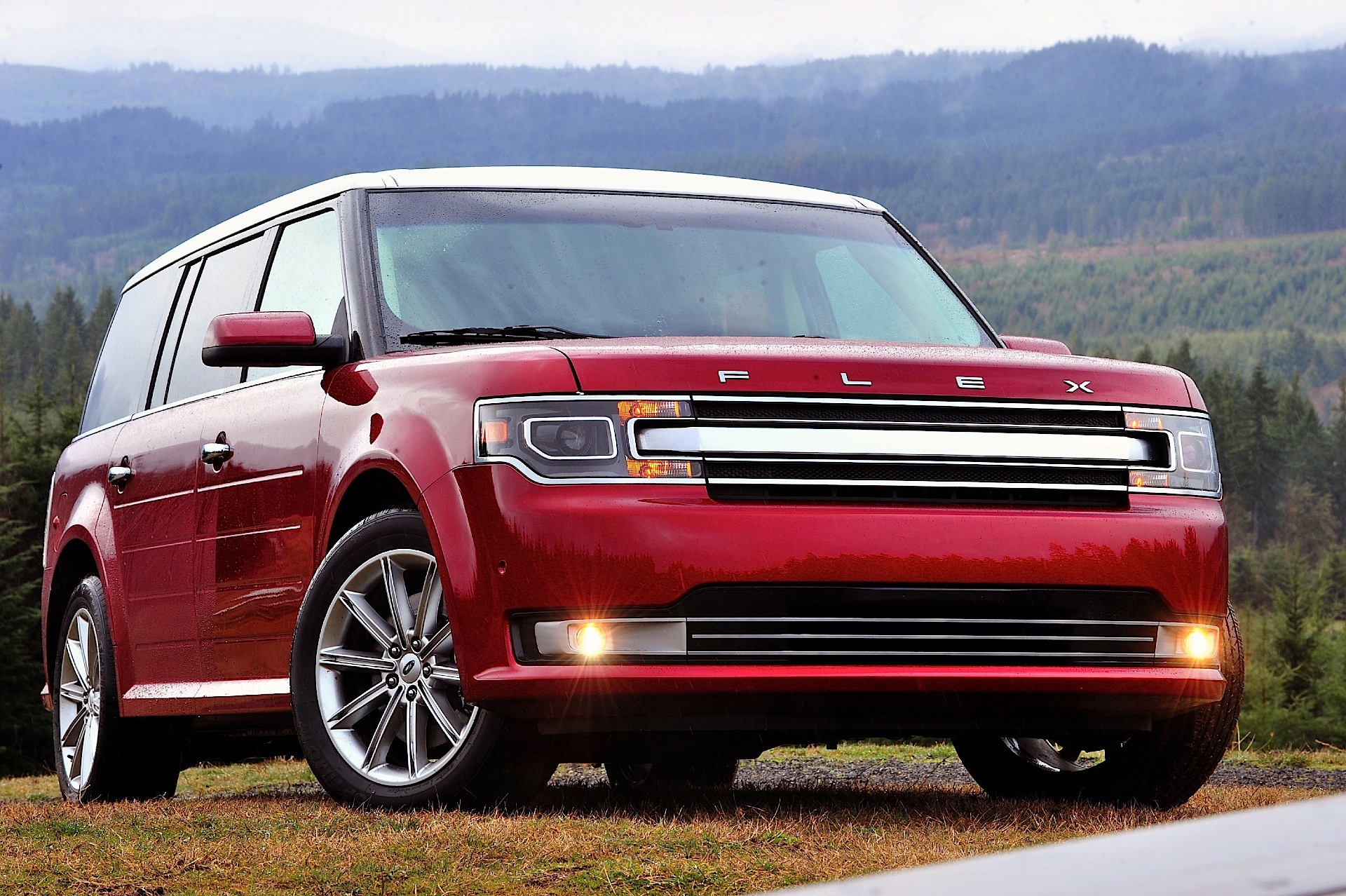Ford Flex photo 2
