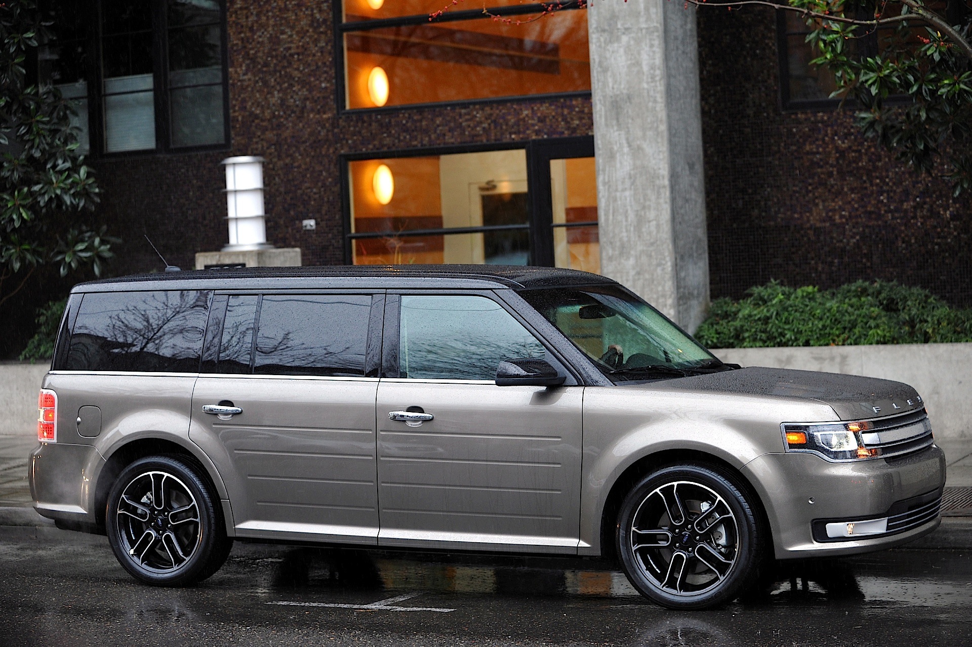 Ford Flex photo 23