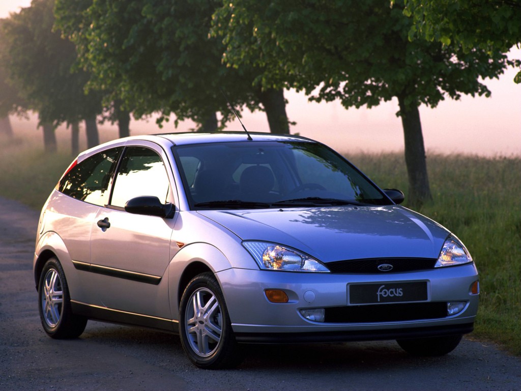 Ford Focus 3 Doors photo 8