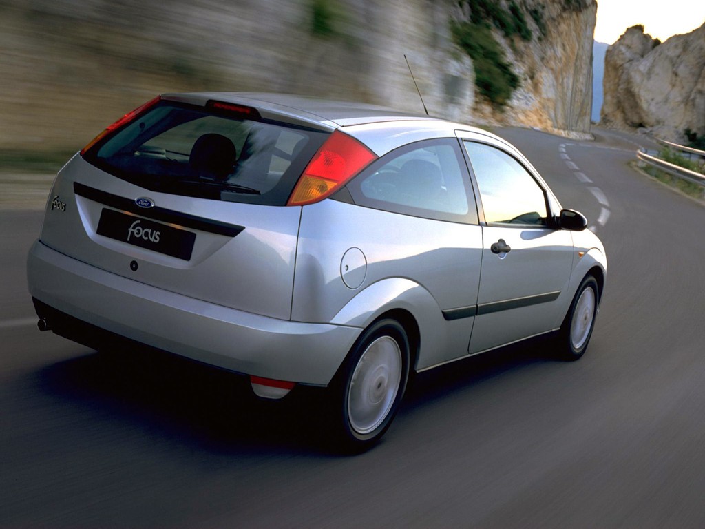 Ford Focus 3 Doors photo 5