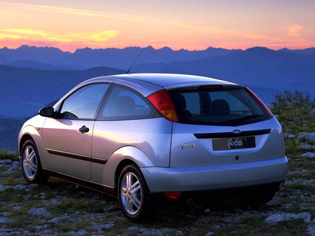 Ford Focus 3 Doors photo 7