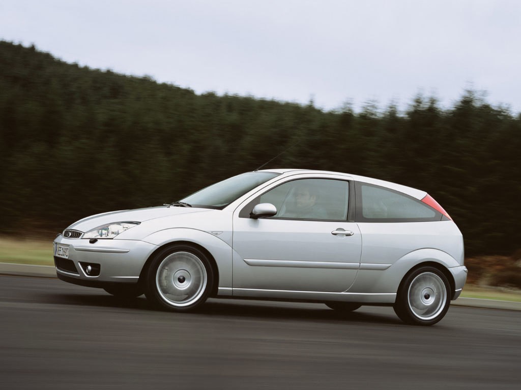 Ford Focus 3 Doors photo 9