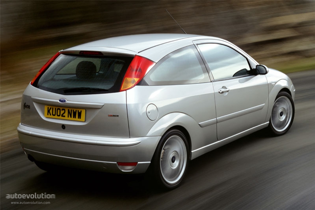 Ford Focus 3 Doors photo 3