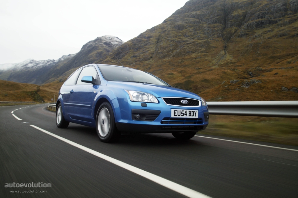 Ford Focus 3 Doors photo 2