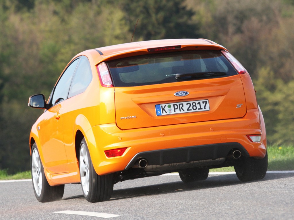 Ford Focus 3 Doors photo 15