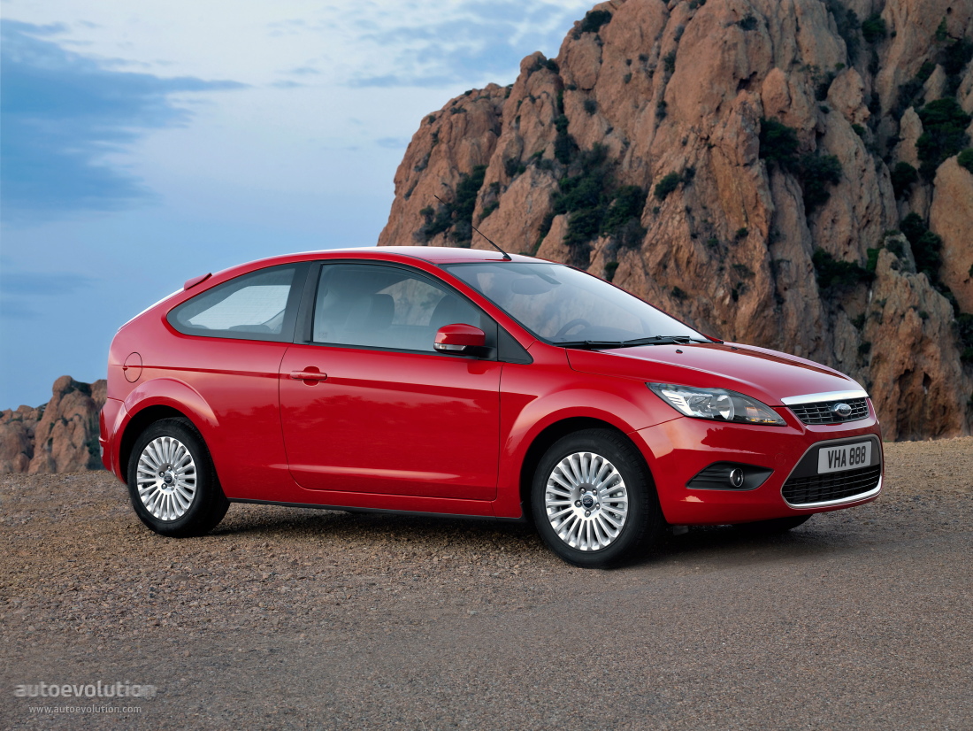 Ford Focus 3 Doors photo 3