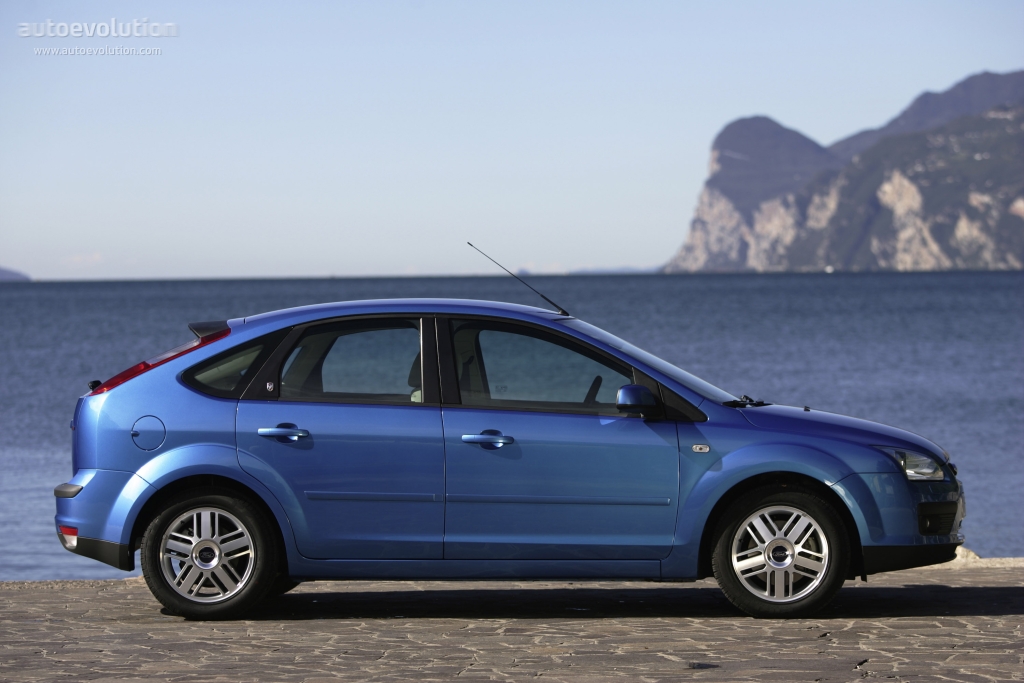 Ford Focus 5 Doors photo 3
