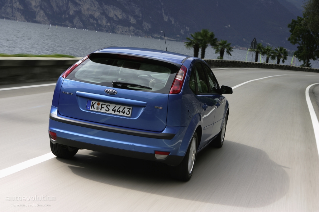 Ford Focus 5 Doors photo 4