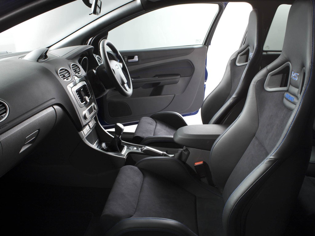 Ford Focus 5 Doors photo 17