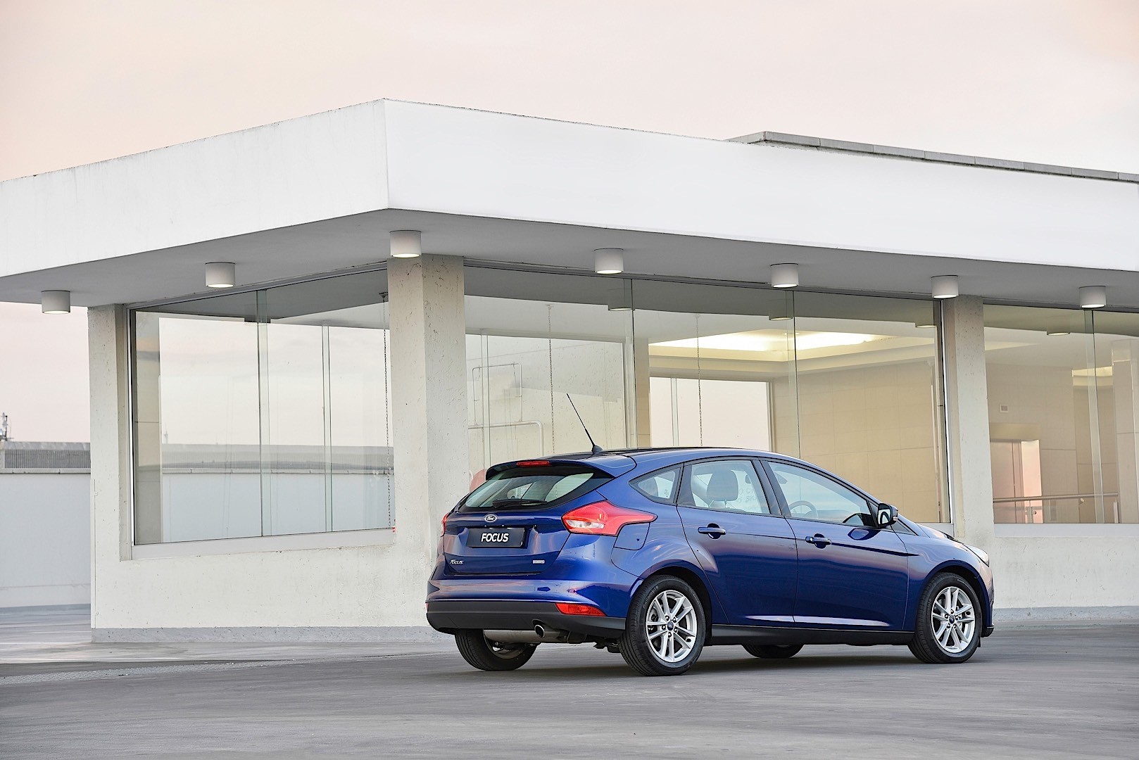 Ford Focus 5 Doors photo 35