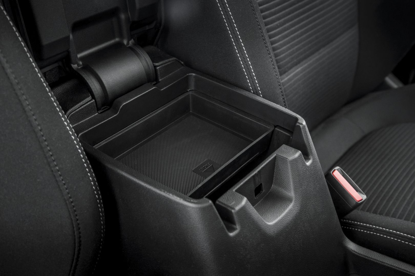 Ford Focus 5 Doors photo 99