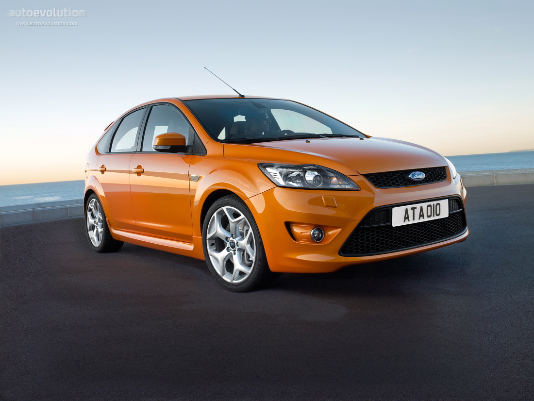 Ford Focus 5 Doors photo 3