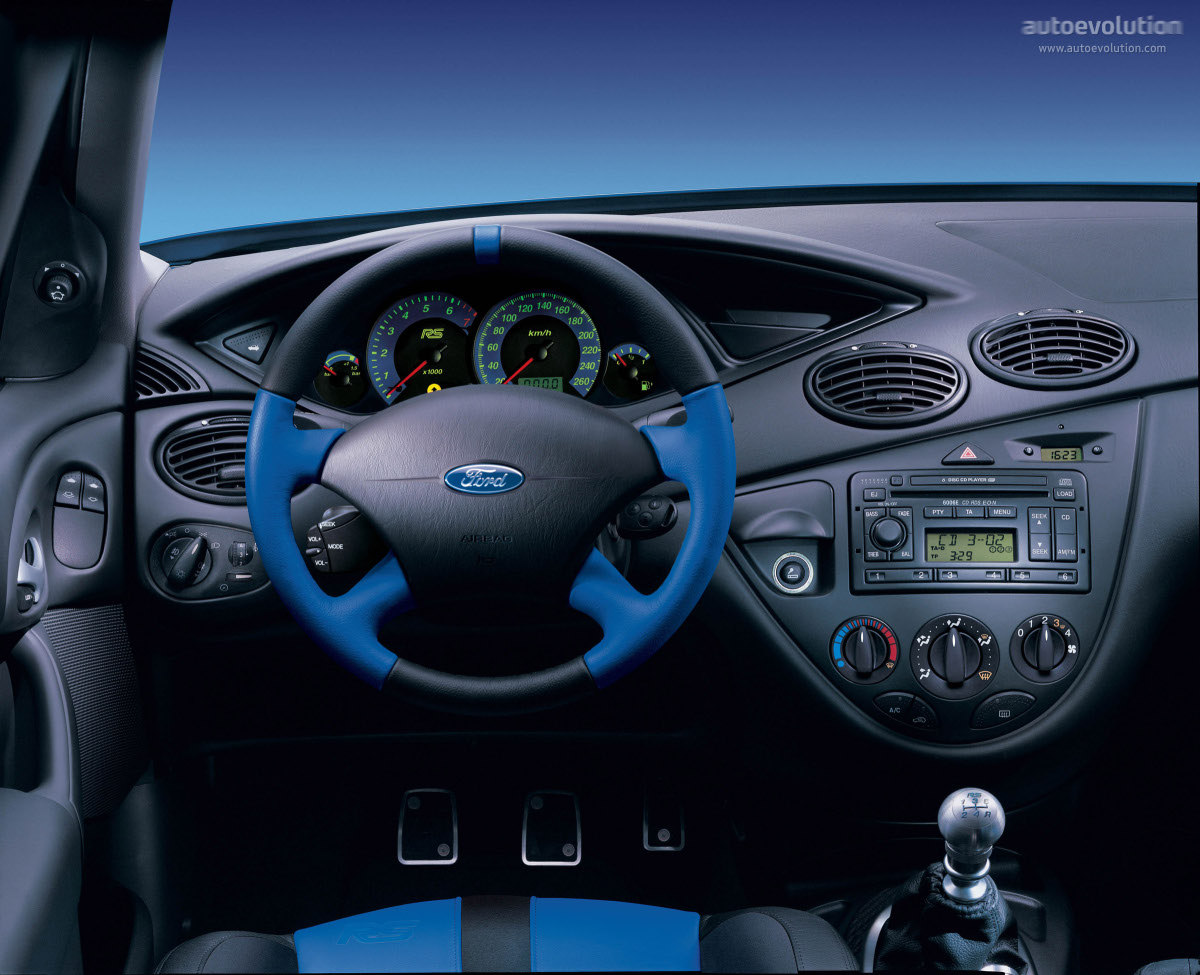 Ford Focus Rs photo 24