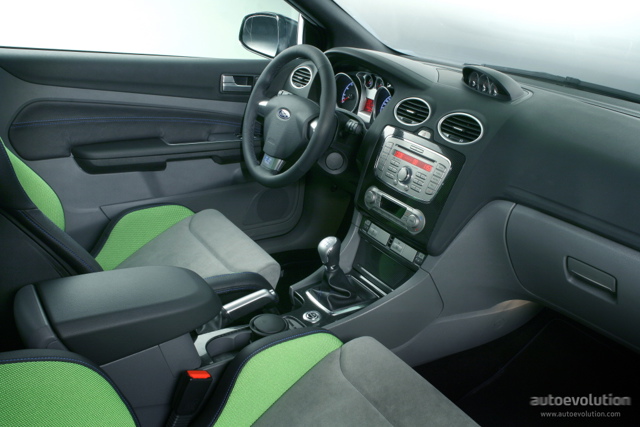 Ford Focus Rs photo 36