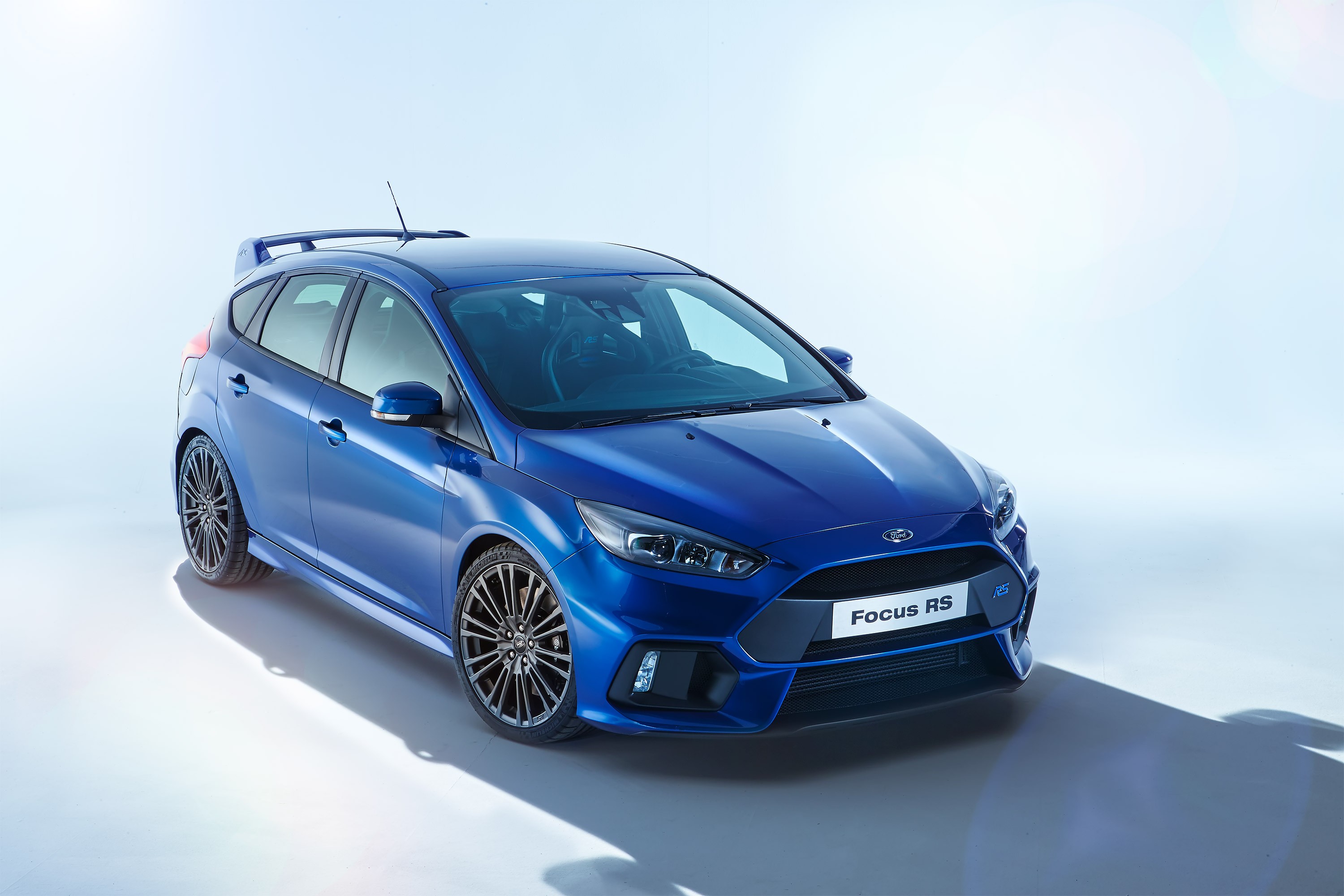 Ford Focus Rs photo 7
