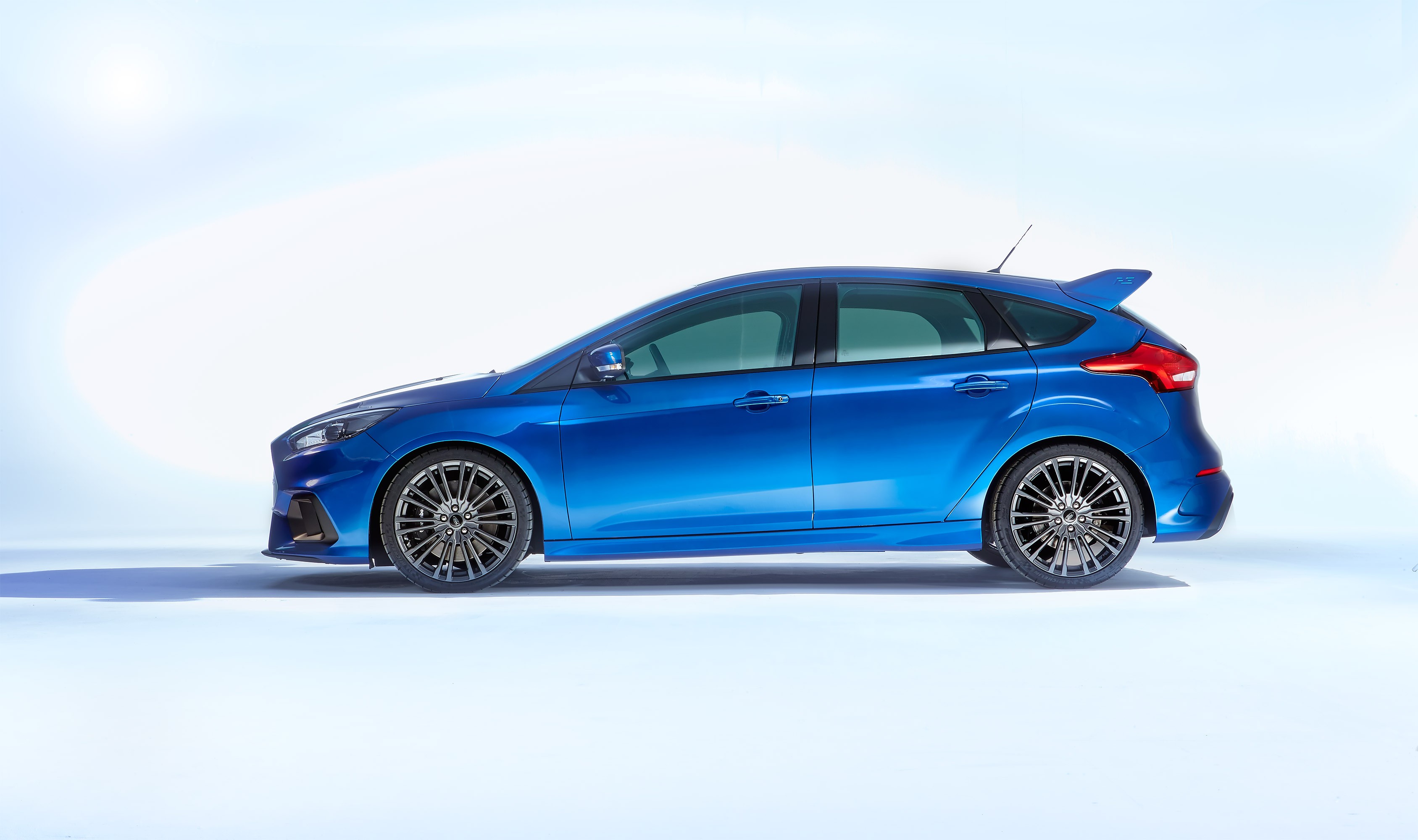 Ford Focus Rs photo 8