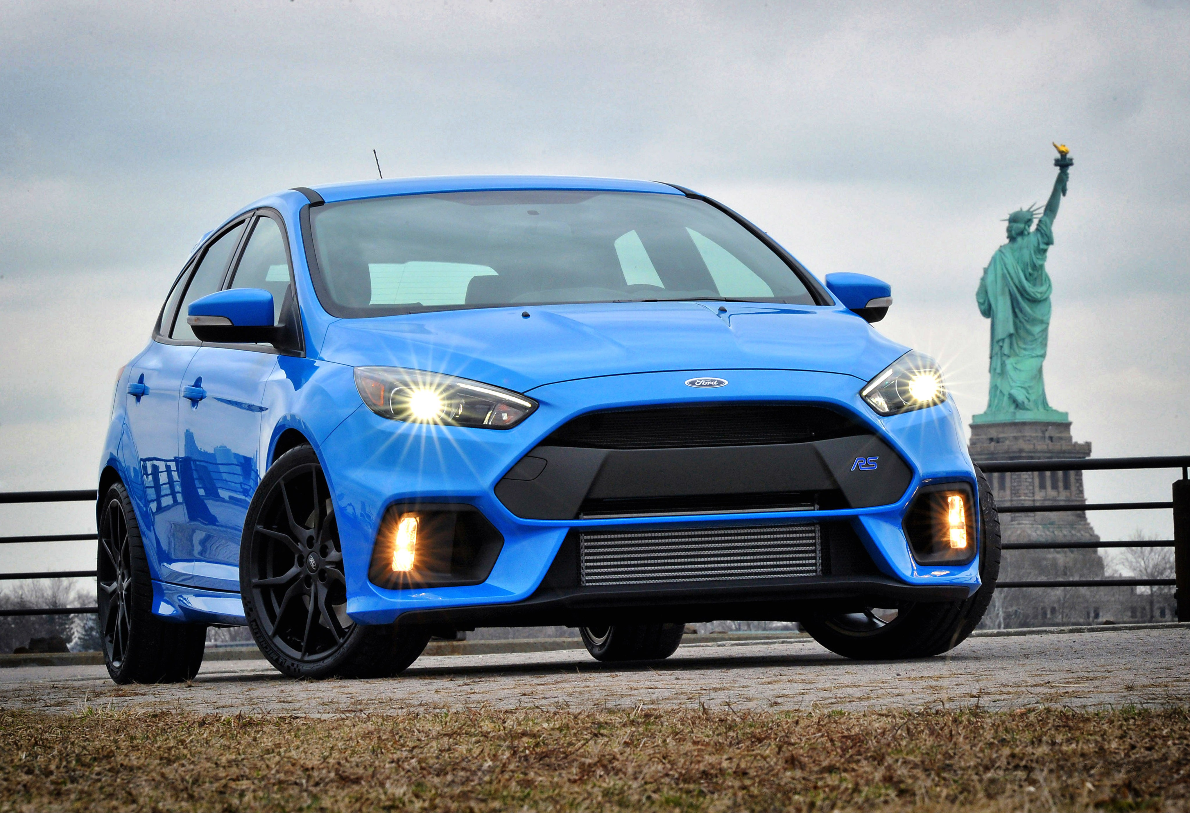 Ford Focus Rs photo 23