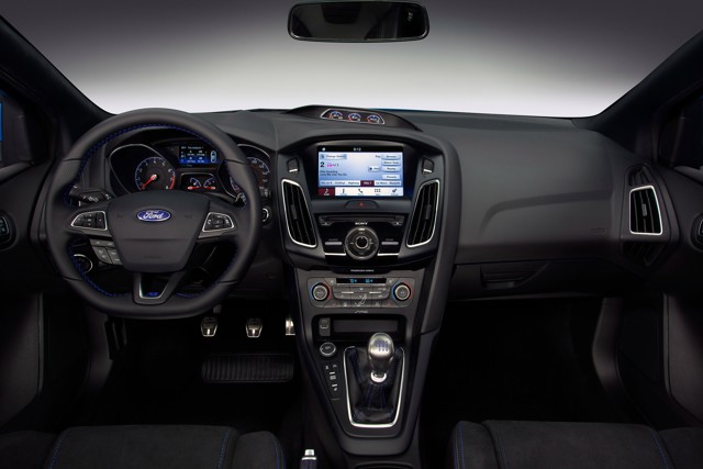 Ford Focus Rs photo 29