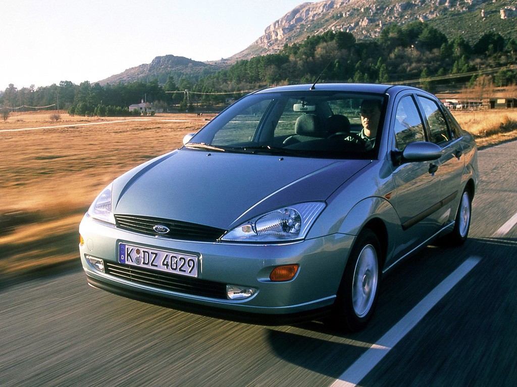 Ford Focus Sedan photo 7