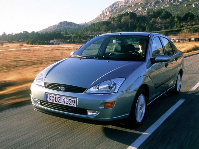 Ford Focus Sedan foto 7